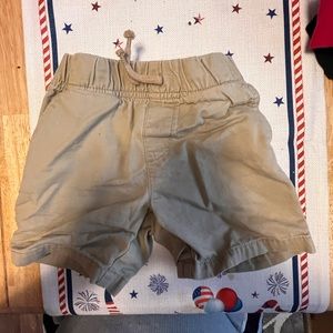 Boys Khaki shorts 2T